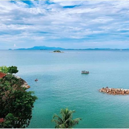 Batu Feringgi Homestay Екстериор снимка