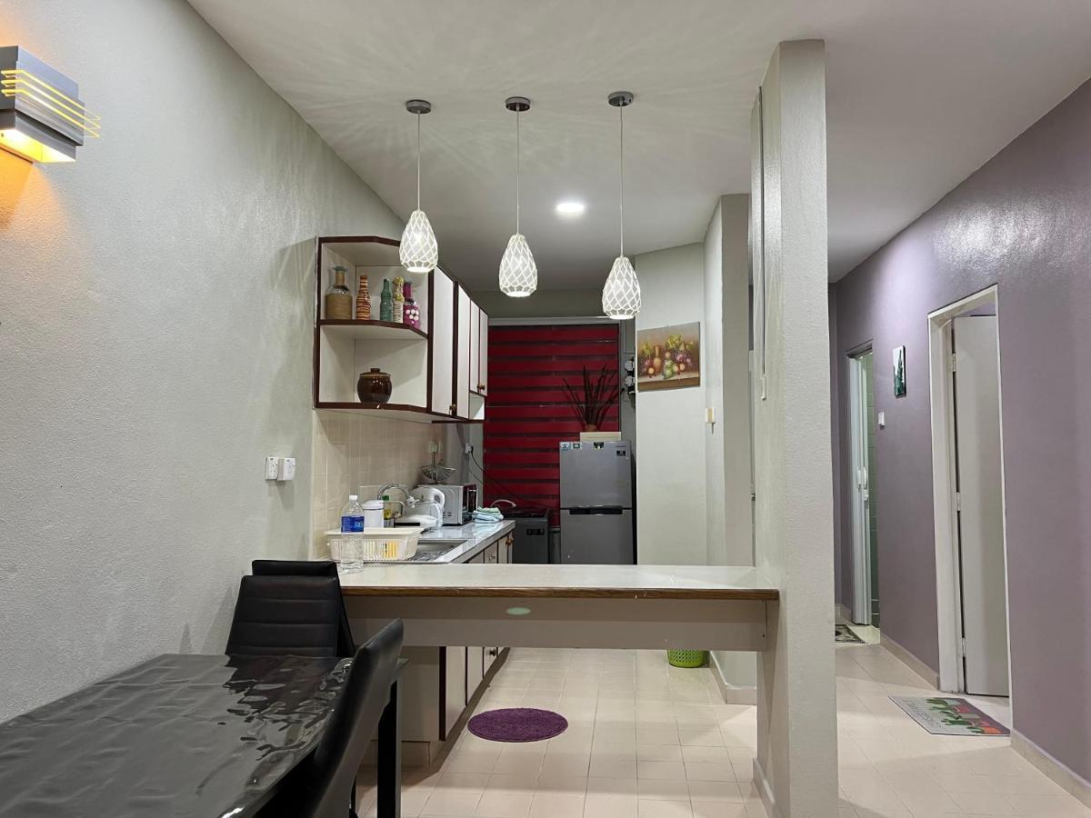 Batu Feringgi Homestay Екстериор снимка