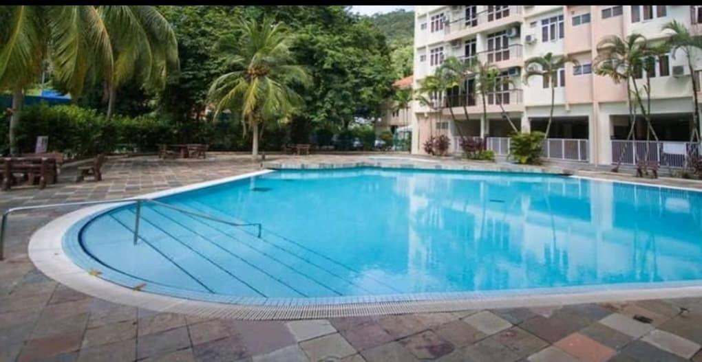 Batu Feringgi Homestay Екстериор снимка
