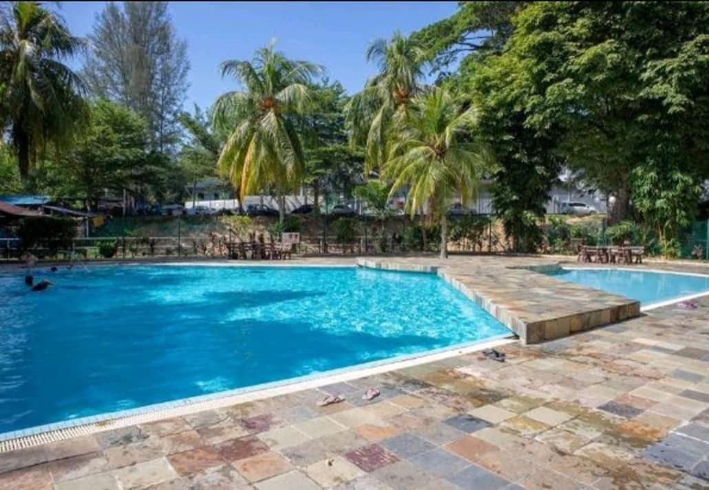 Batu Feringgi Homestay Екстериор снимка