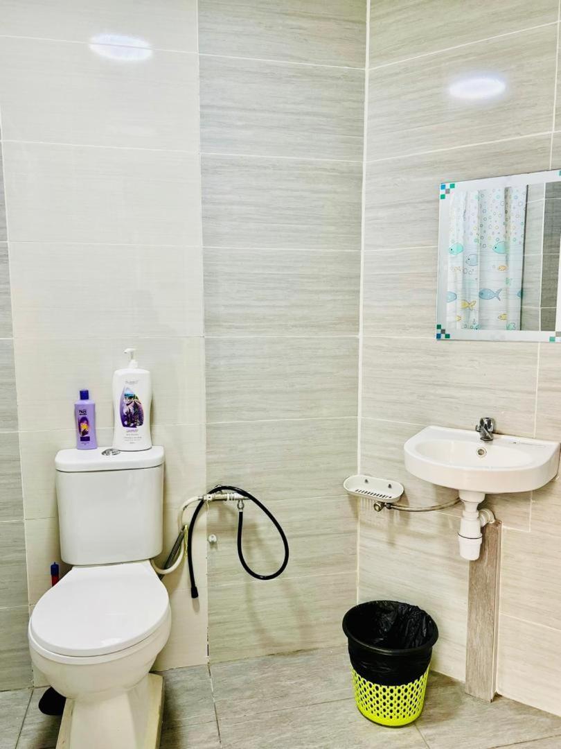 Batu Feringgi Homestay Екстериор снимка